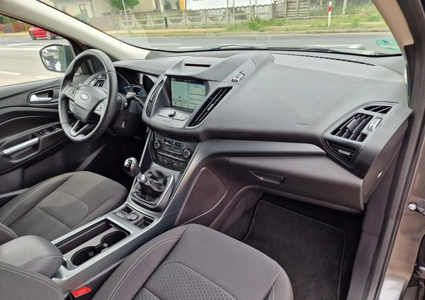 Ford Kuga cena 75900 przebieg: 50000, rok produkcji 2019 z Wieruszów małe 277